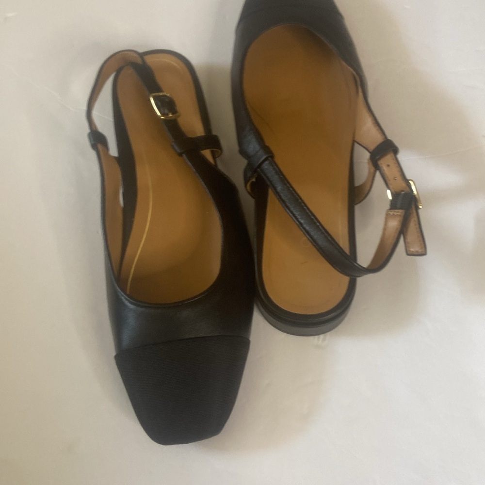 Vionic Black Slingback Sandals for Women - Picture 10 of 10